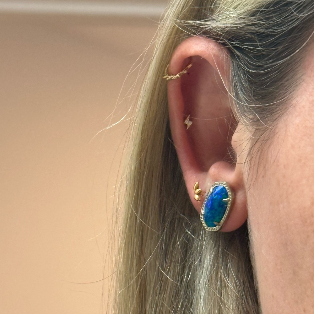 Kendra Scott Blue and Gold Oval Earrings - Picture 2 of 3